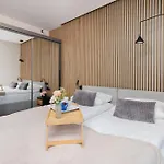 With Two Bedrooms, Balcony, Parking And Access To Sauna In By Renters Apartamento Gdansk